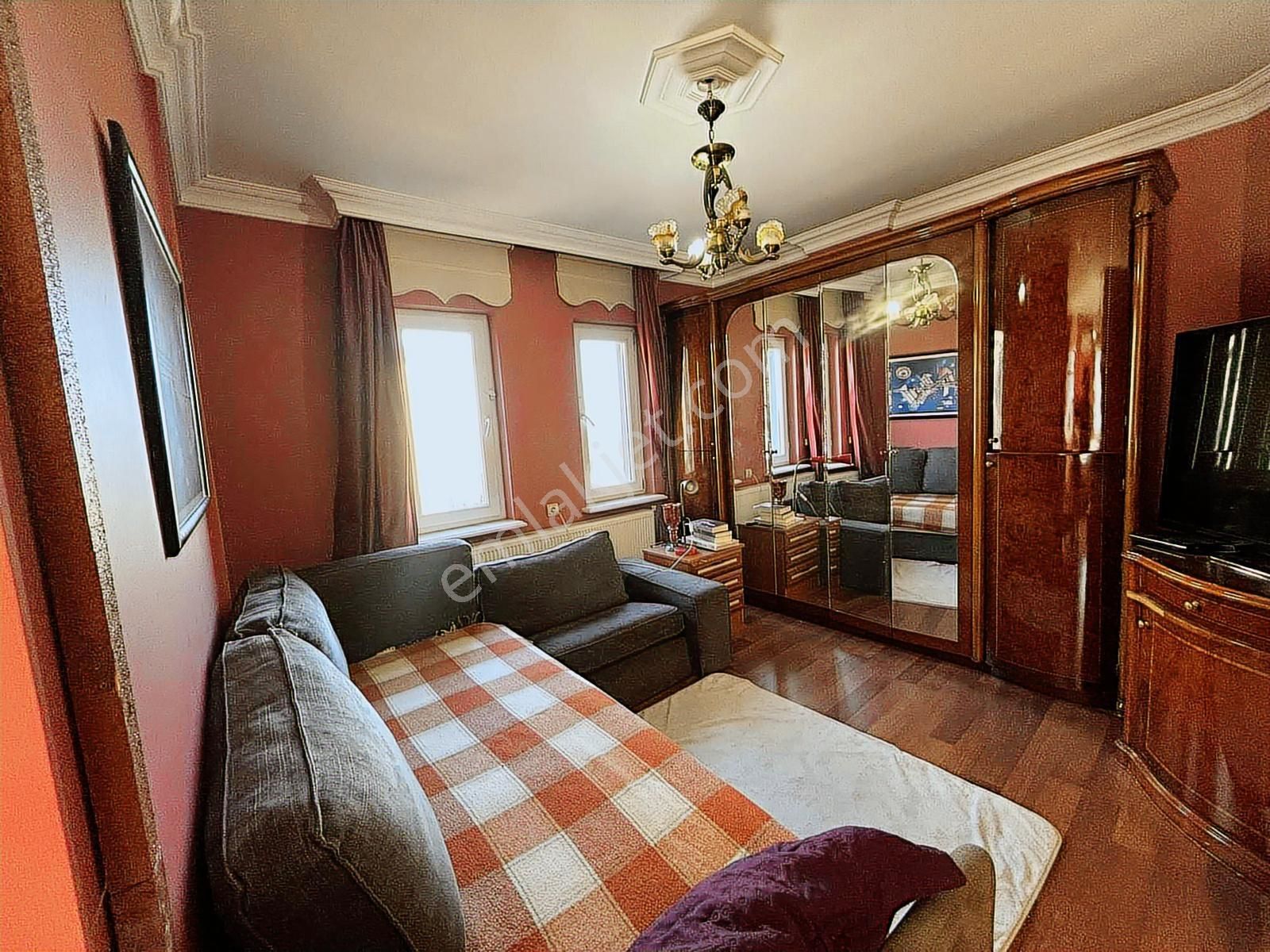 Nilüfer Kayapa Bahçekent Satılık 7+1 Özel Yapım Villa - Görsel 11