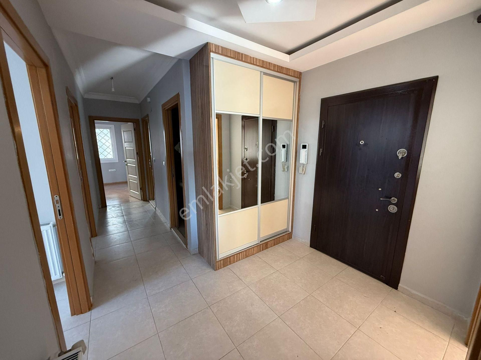 İz'den Pınar'da Giyinme Odalı Extralı 3+1 Satılık Daire - Görsel 13