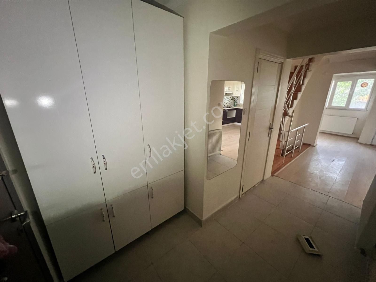 Seba'da Kemalpaşa Mh4+1 160m2 Kiralık 3.katlı Müstakilbahçeli Ev - Görsel 10