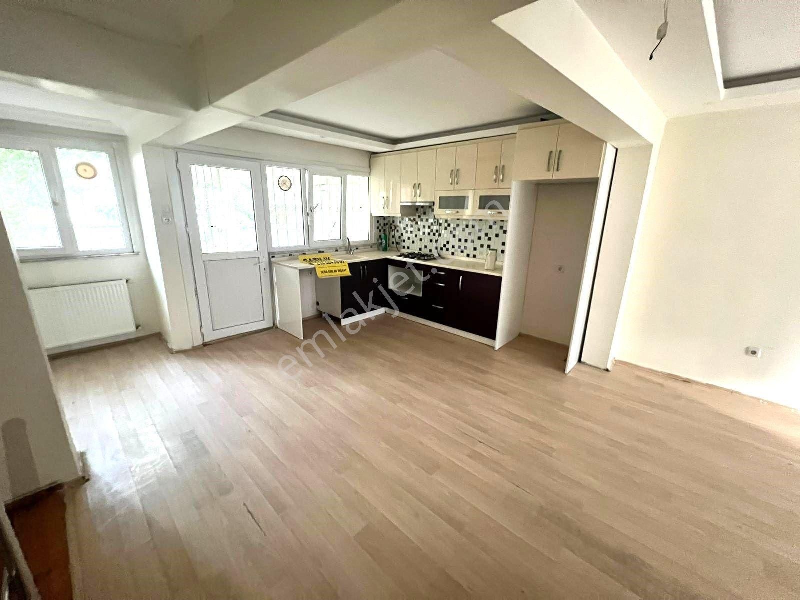 Seba'da Kemalpaşa Mh4+1 160m2 Kiralık 3.katlı Müstakilbahçeli Ev - Görsel 3