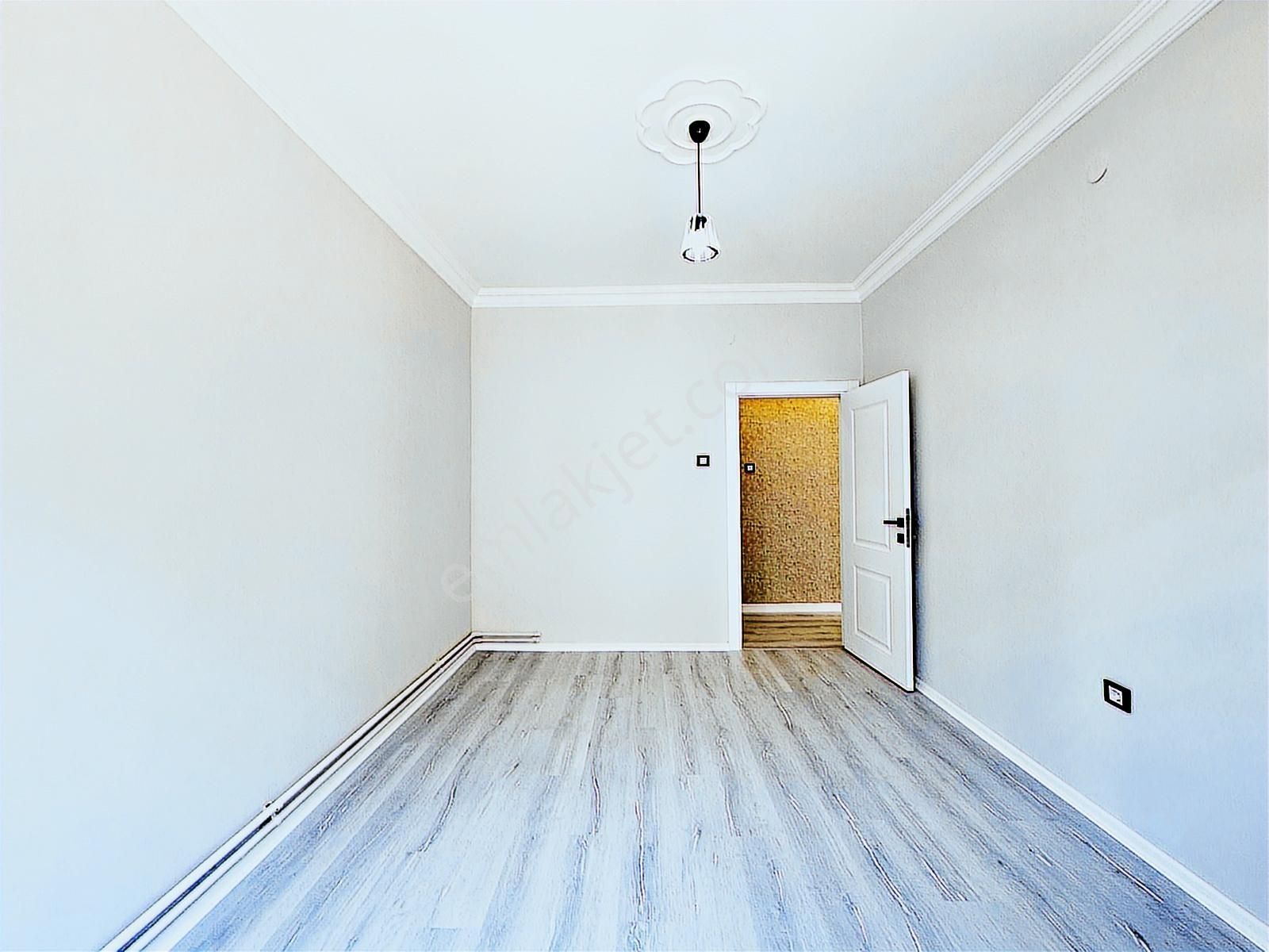 Ufuk Özdemir'den Gazino Ve Metro Yakını 3+1 Bağımsız Full Yapılı - Görsel 2