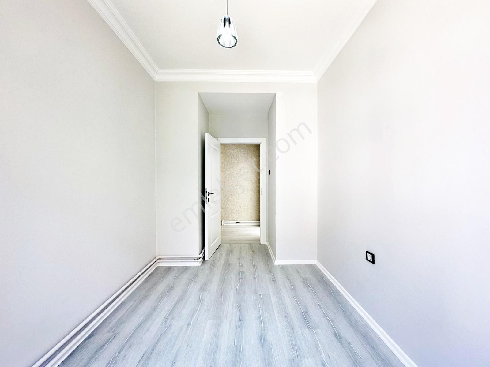 Ufuk Özdemir'den Gazino Ve Metro Yakını 3+1 Bağımsız Full Yapılı - Görsel 9