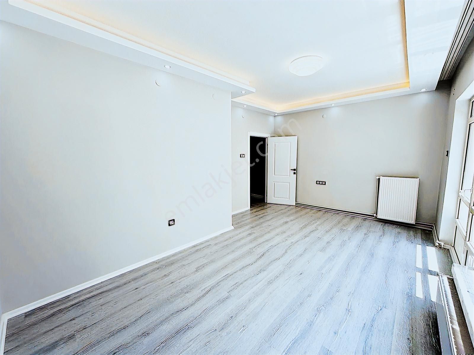 Ufuk Özdemir'den Gazino Ve Metro Yakını 3+1 Bağımsız Full Yapılı - Görsel 10