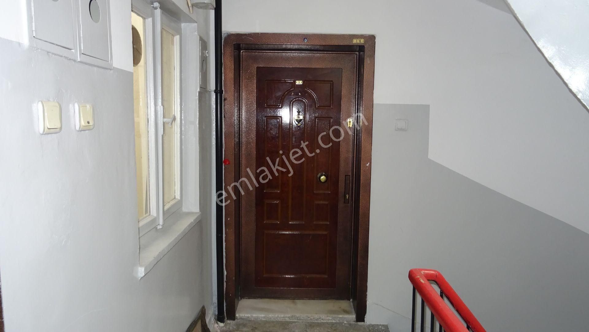 Çankaya , Cebeci,y.acun Sk.ta ,eşyalı ,katta ,kombili ,ön ,güney Batı ,3+1 - Görsel 23