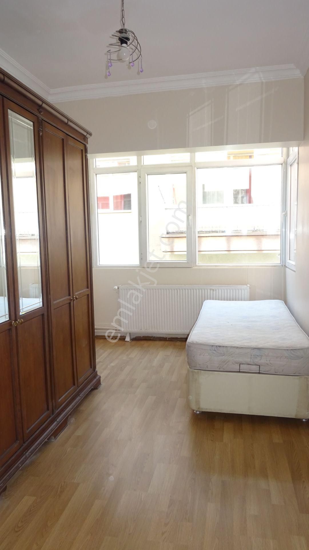 Çankaya , Cebeci,y.acun Sk.ta ,eşyalı ,katta ,kombili ,ön ,güney Batı ,3+1 - Görsel 11