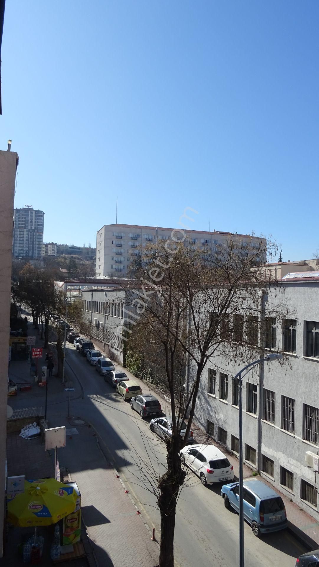 Çankaya , Cebeci,y.acun Sk.ta ,eşyalı ,katta ,kombili ,ön ,güney Batı ,3+1 - Görsel 26