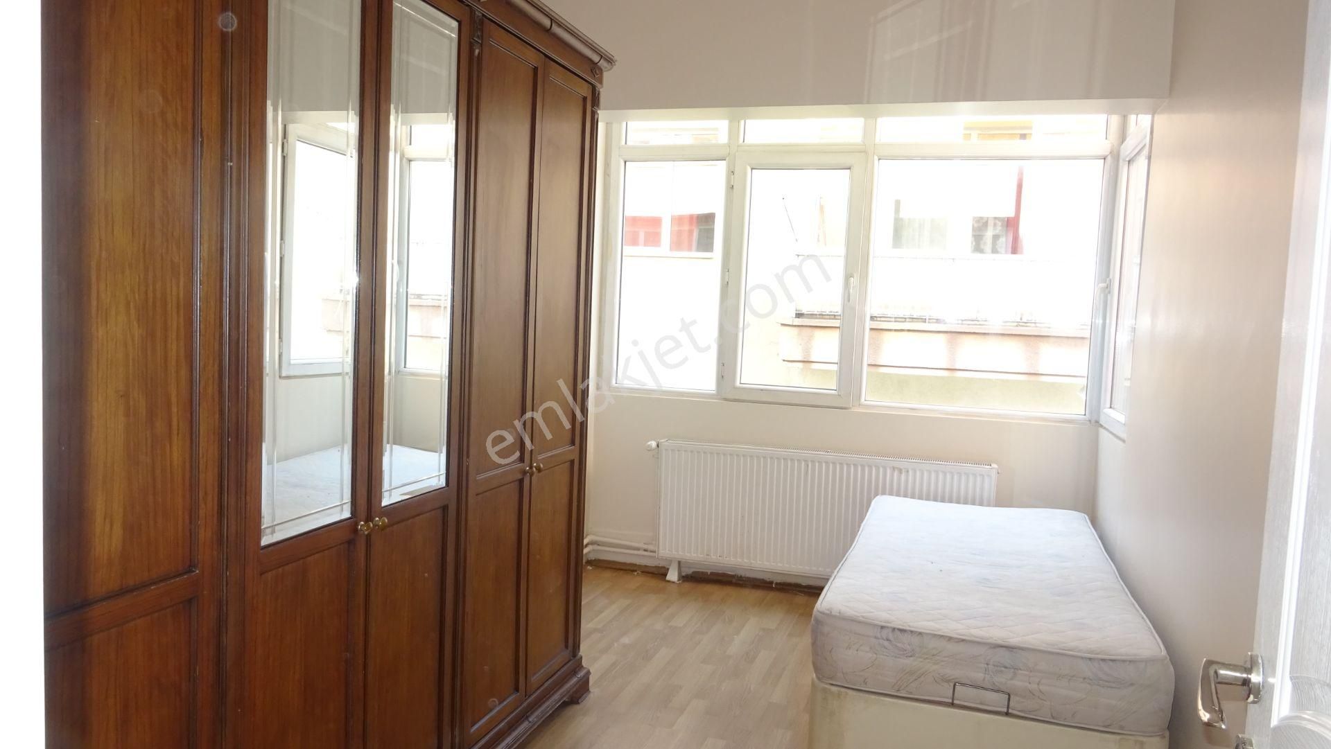 Çankaya , Cebeci,y.acun Sk.ta ,eşyalı ,katta ,kombili ,ön ,güney Batı ,3+1 - Görsel 12