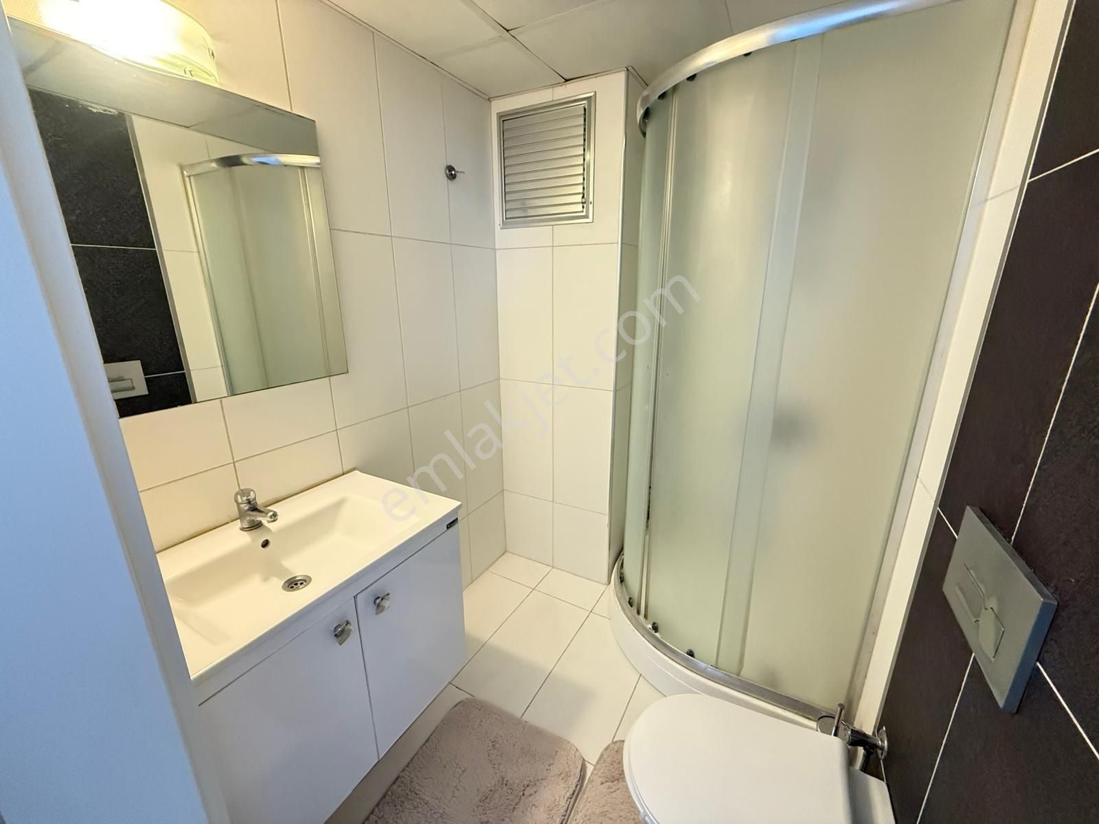 Zeytinköy Mahallesinde Denizli Manzaralı Havuzlu Otoparklı Güvenlikli Site İçerisinde 1+1 Apart - Görsel 7