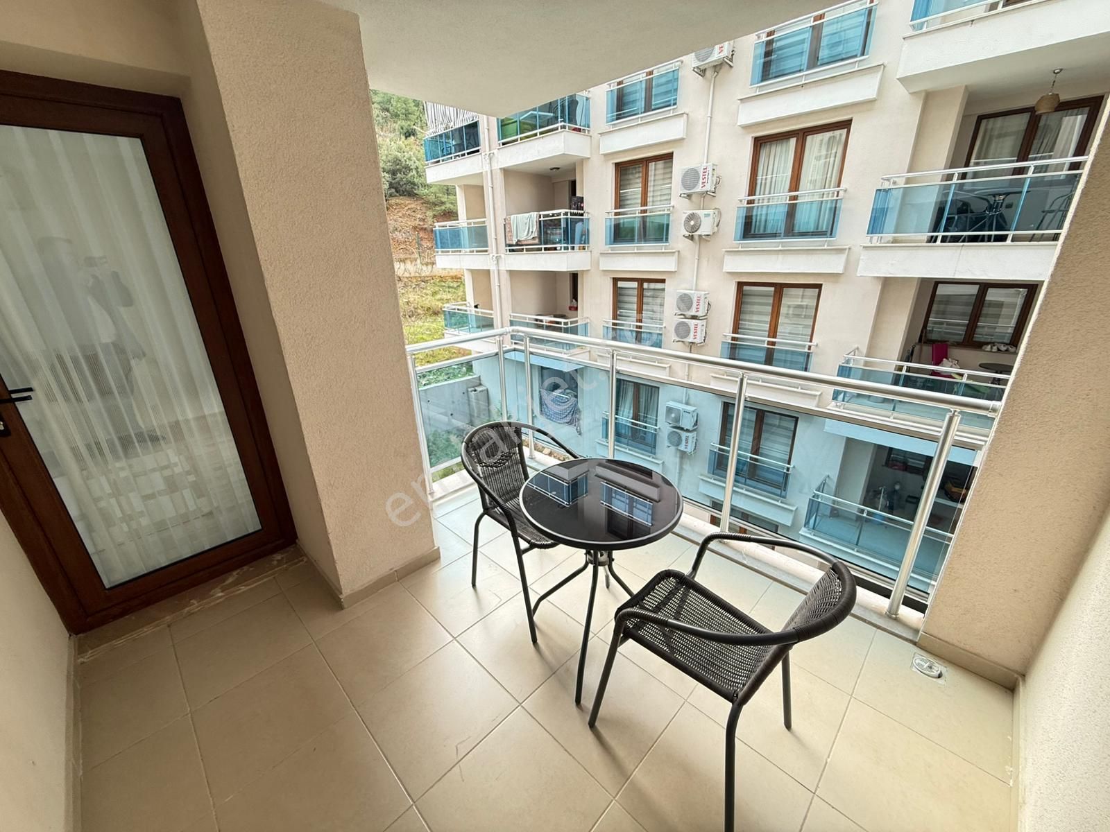 Zeytinköy Mahallesinde Denizli Manzaralı Havuzlu Otoparklı Güvenlikli Site İçerisinde 1+1 Apart - Görsel 8