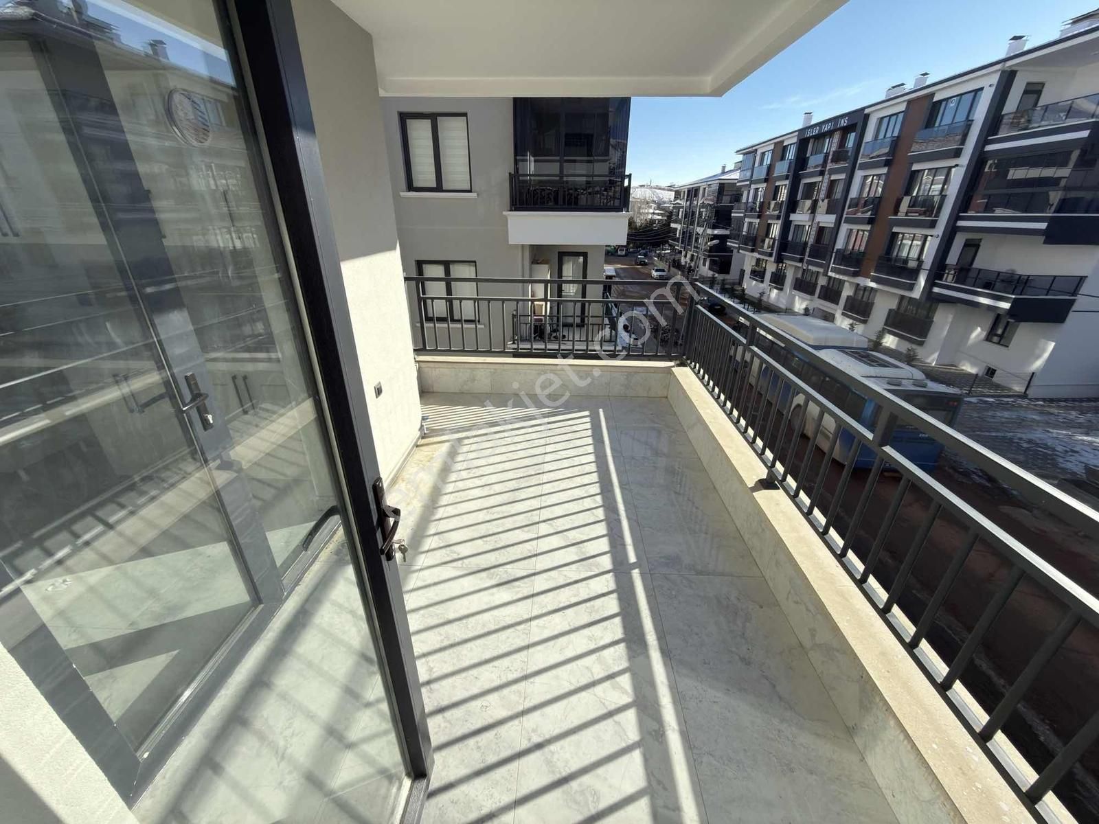 Keskin 'den Bulvar Yakını Sıfır Bina Ara Kat 3+1 Daire - Görsel 32