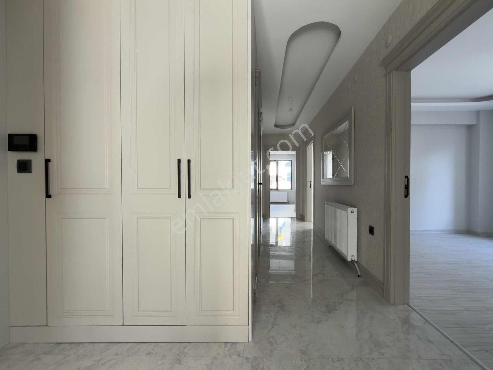 Keskin 'den Bulvar Yakını Sıfır Bina Ara Kat 3+1 Daire - Görsel 11