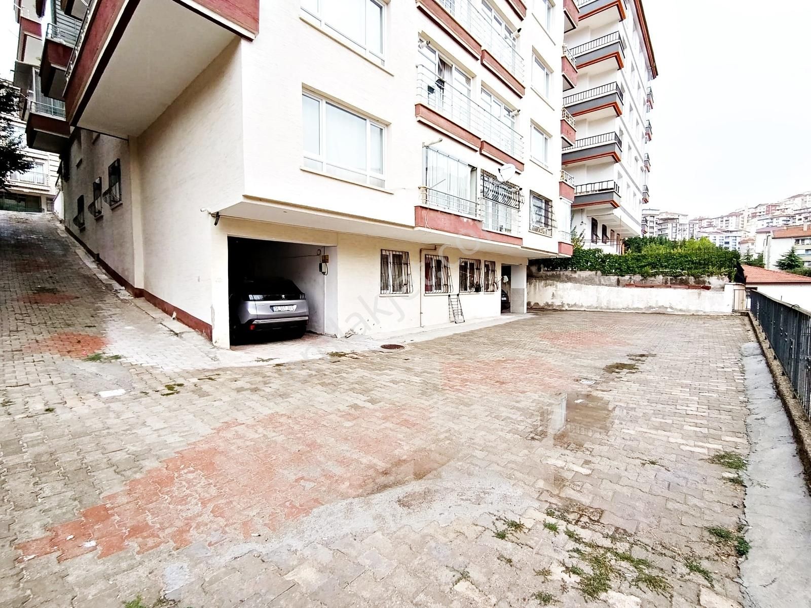 Osmangazi'de Asansörlü Geniş Konforlu 3+1 Satılık Daire - Görsel 16