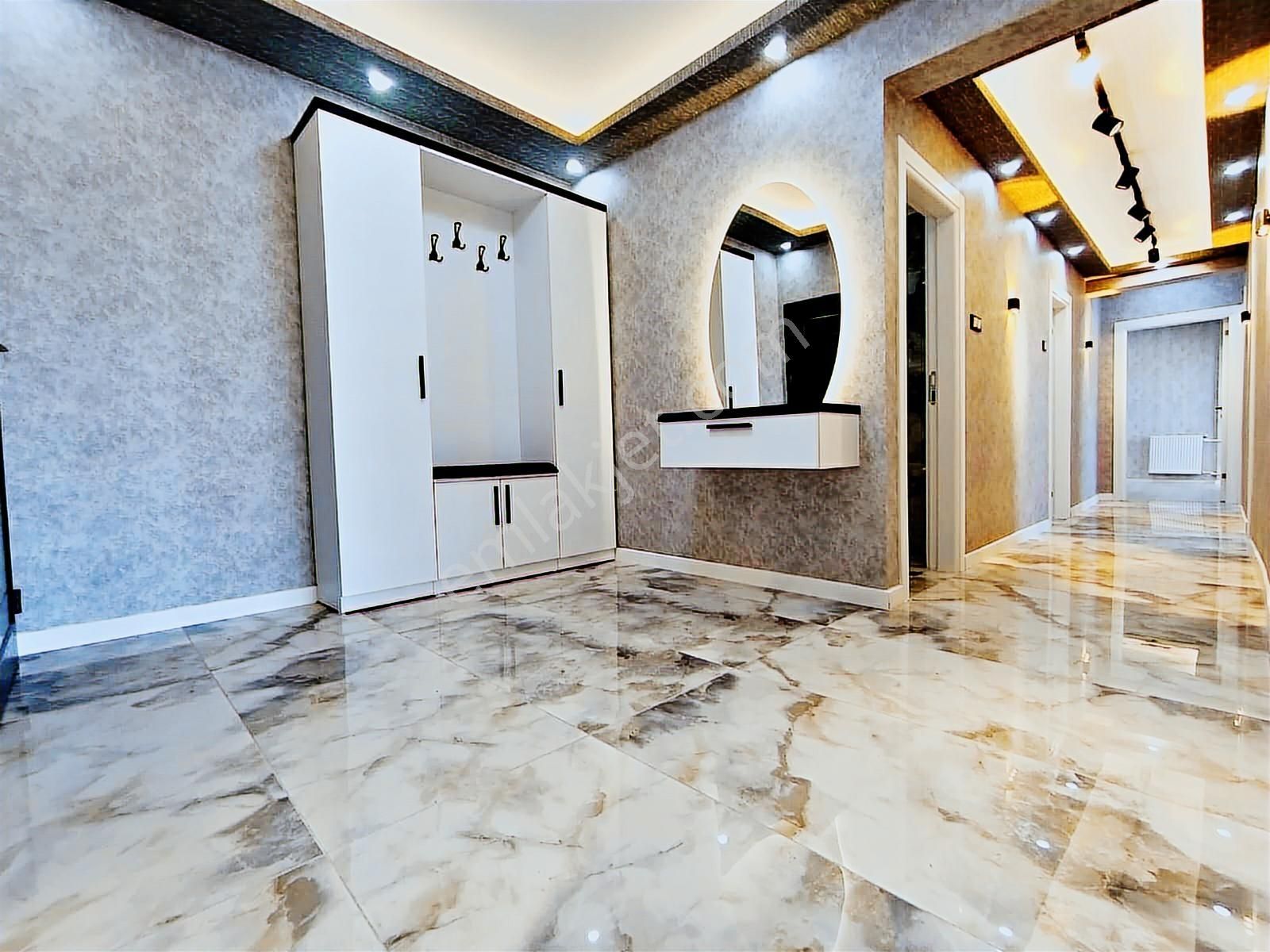 Şenlikköy Bloklarında Asansörlü 3+1 Full Lüks Yapılı Daire - Görsel 2