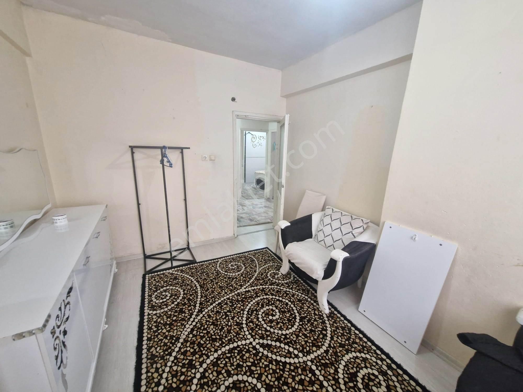 Fatih Emlak Tan 1 Kat 2+1 Eşyalı Daire Mevlana Cami Yakını - Görsel 13