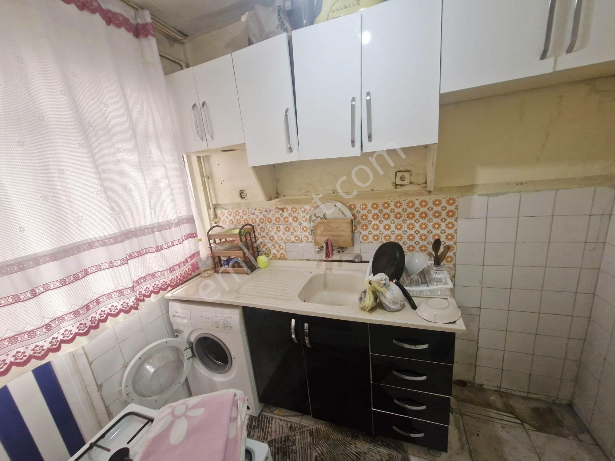 Fatih Emlak Tan 1 Kat 2+1 Eşyalı Daire Mevlana Cami Yakını - Görsel 8