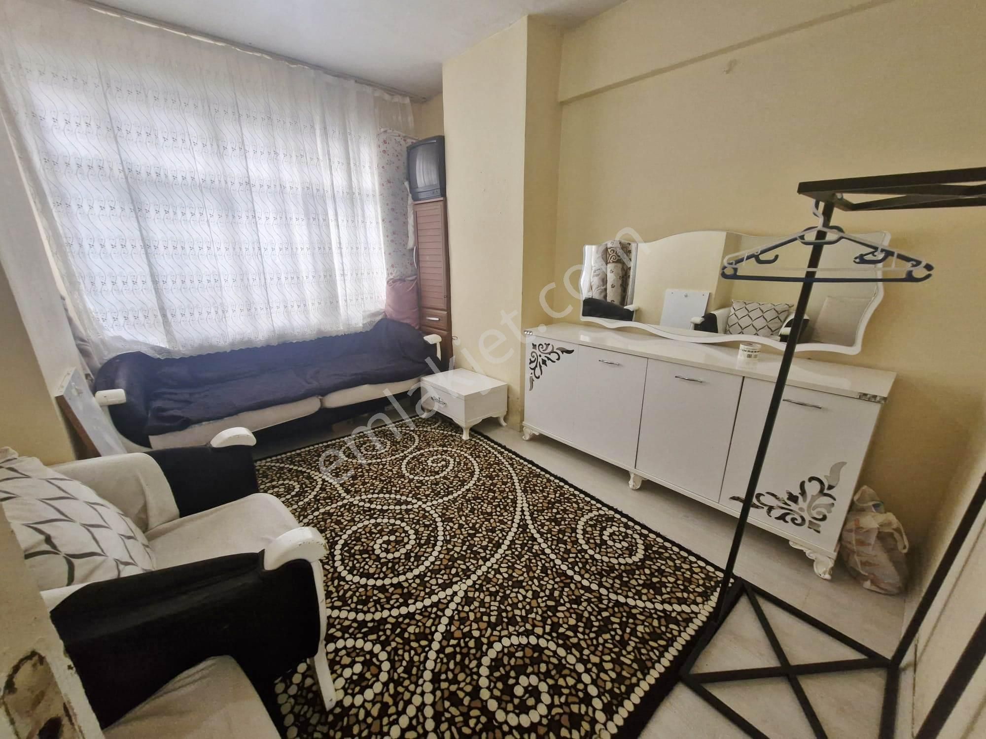 Fatih Emlak Tan 1 Kat 2+1 Eşyalı Daire Mevlana Cami Yakını - Görsel 5