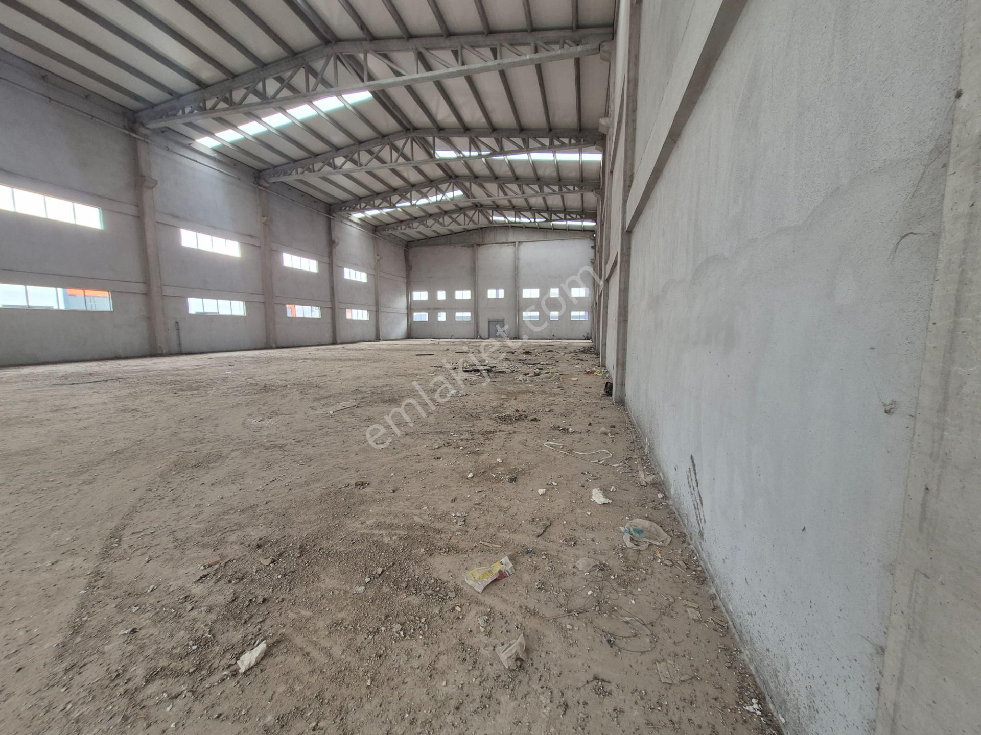 Kazan Hab 'ta 2500 M2 Satılık " Kök Tapu " Fabrika - Görsel 8