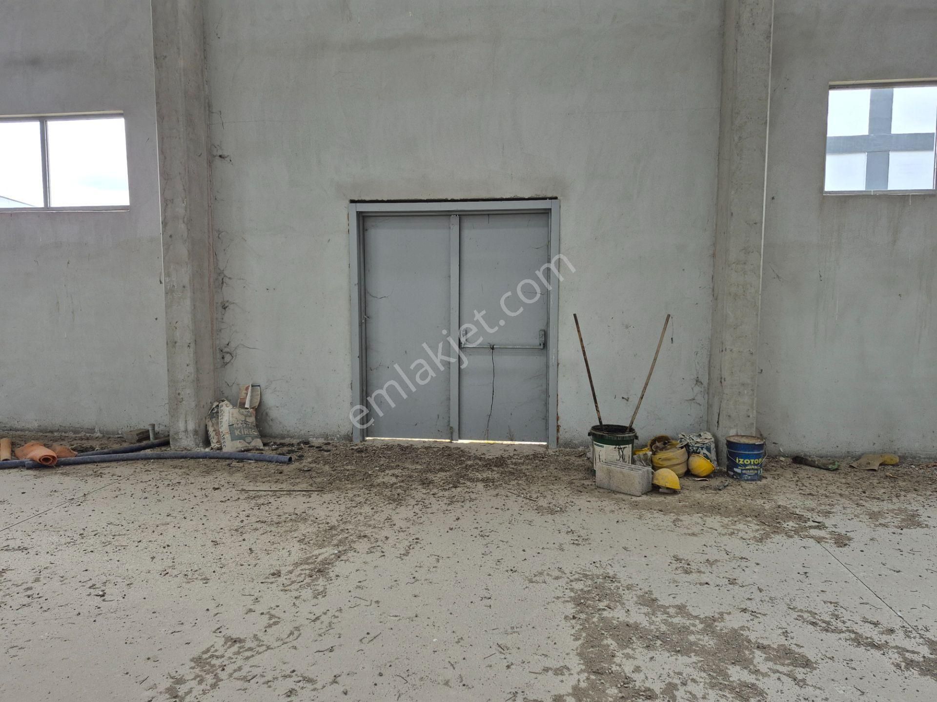 Kazan Hab 'ta 2500 M2 Satılık " Kök Tapu " Fabrika - Görsel 14