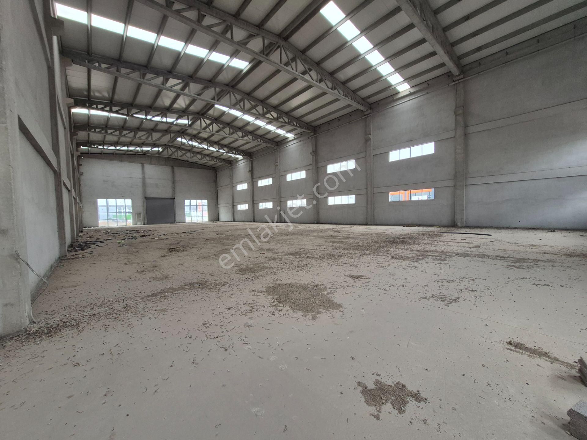 Kazan Hab 'ta 2500 M2 Satılık " Kök Tapu " Fabrika - Görsel 13