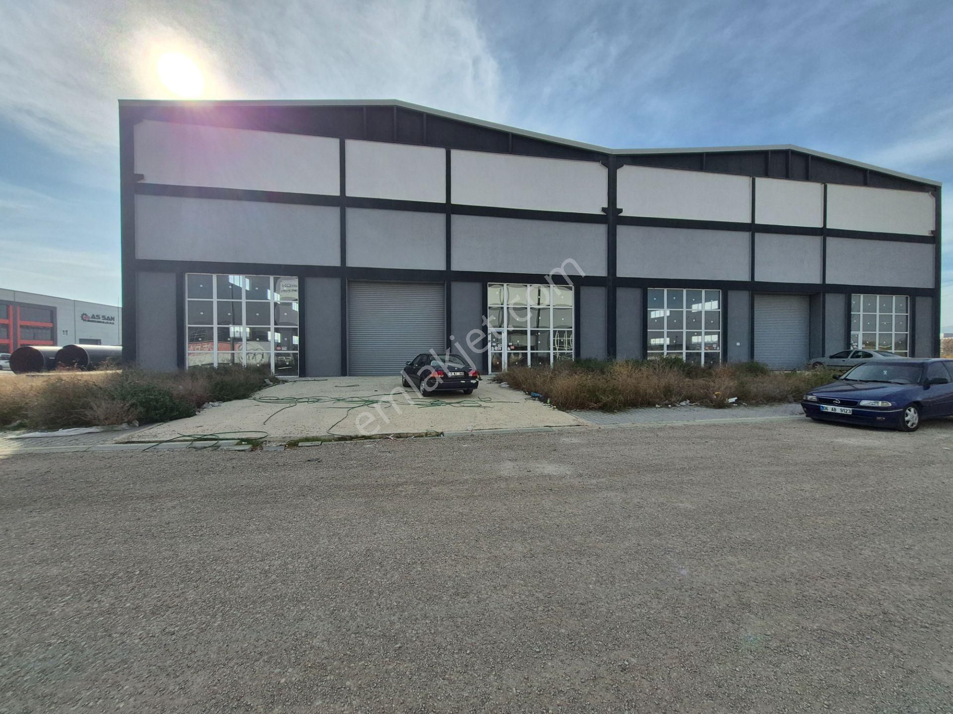 Kazan Hab 'ta 2500 M2 Satılık " Kök Tapu " Fabrika - Görsel 2