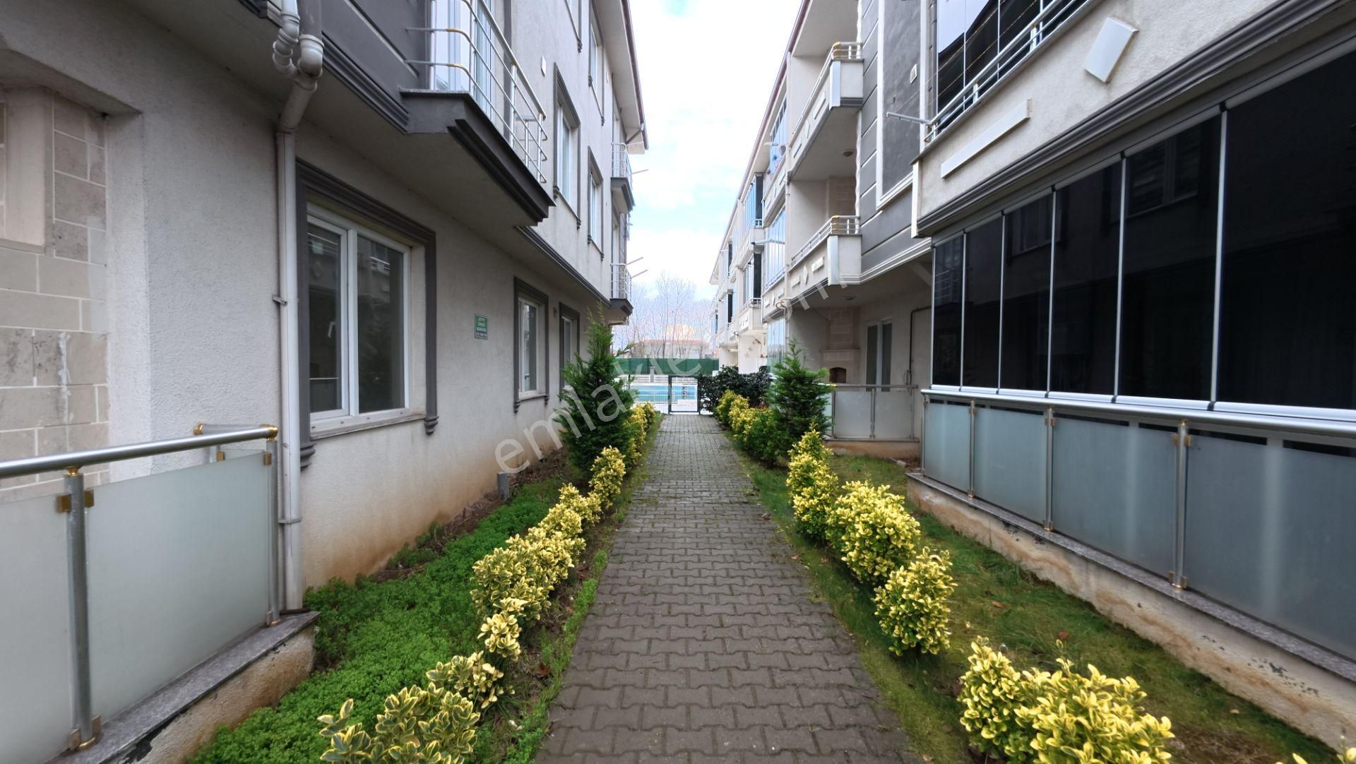 Sakarya Karasuda Havuzlu Site İçerisinde 1+1 Daire!!! - Görsel 5