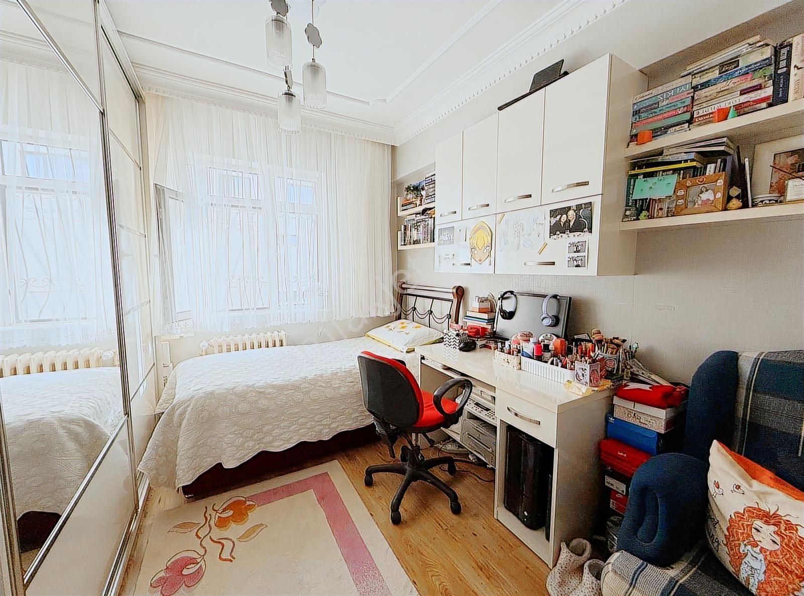 Ufuk Özdemir'den Dutluk Metro Yanı 3+1 Kat'ta Satılık Daire - Görsel 23