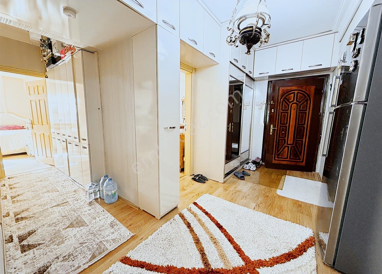 Ufuk Özdemir'den Dutluk Metro Yanı 3+1 Kat'ta Satılık Daire - Görsel 3