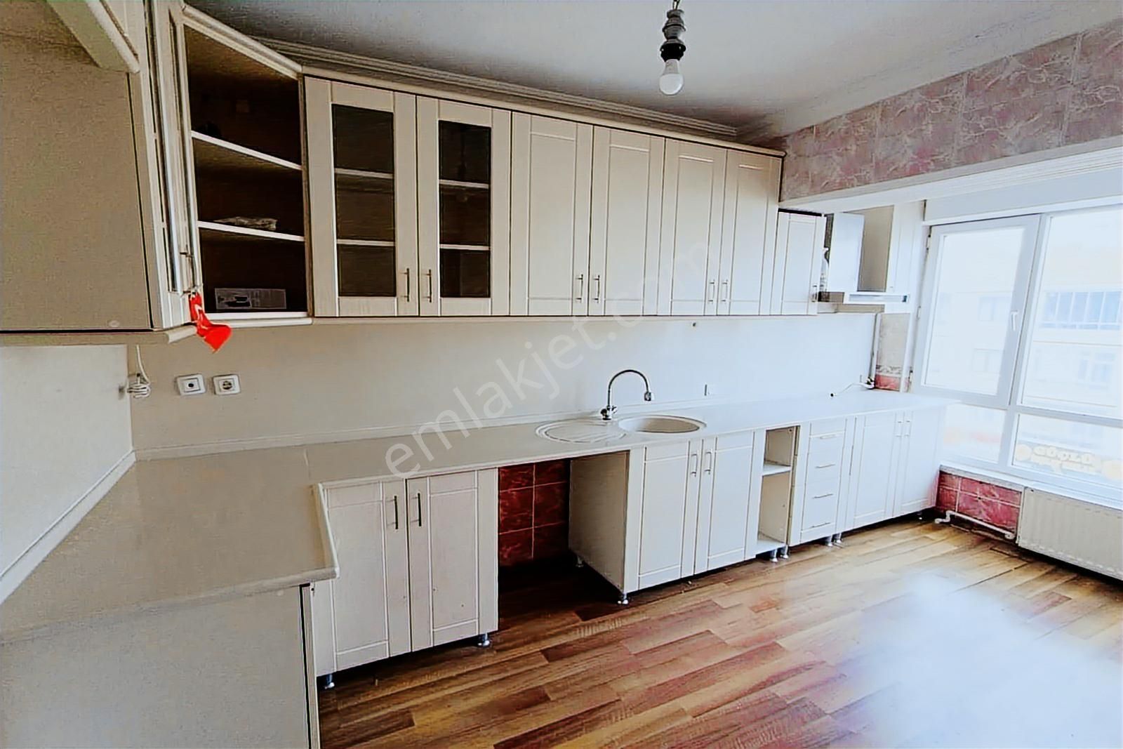 Ufuk Özdemir'den Keçiören Aktepe'de 3+1 Kiralık Daire - Görsel 10