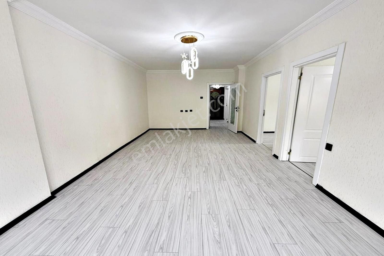 Ufuk Özdemir'den Gülbaba Cad. Full Yapılı 3+1 Masrafsız Daire - Görsel 15