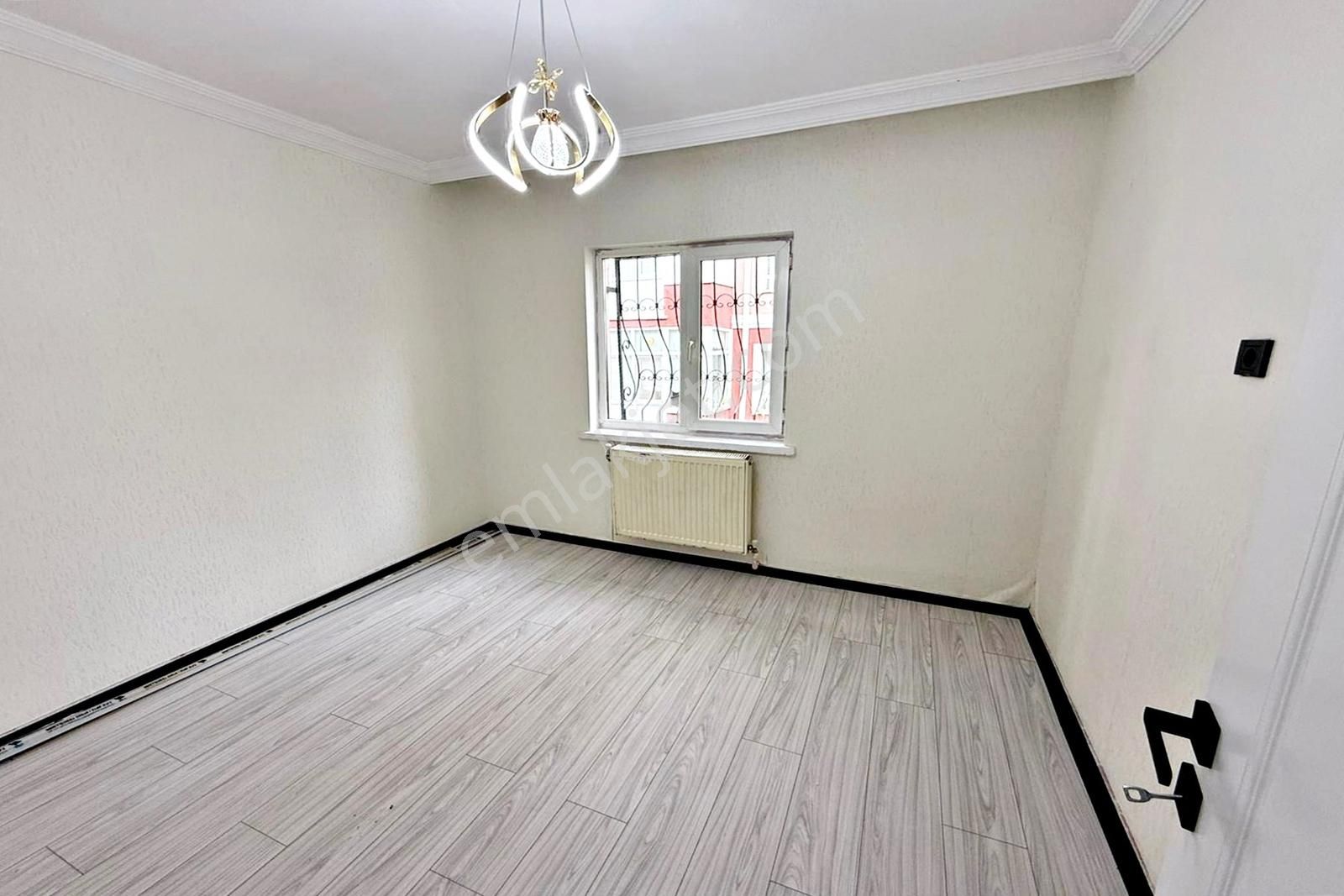 Ufuk Özdemir'den Gülbaba Cad. Full Yapılı 3+1 Masrafsız Daire - Görsel 23