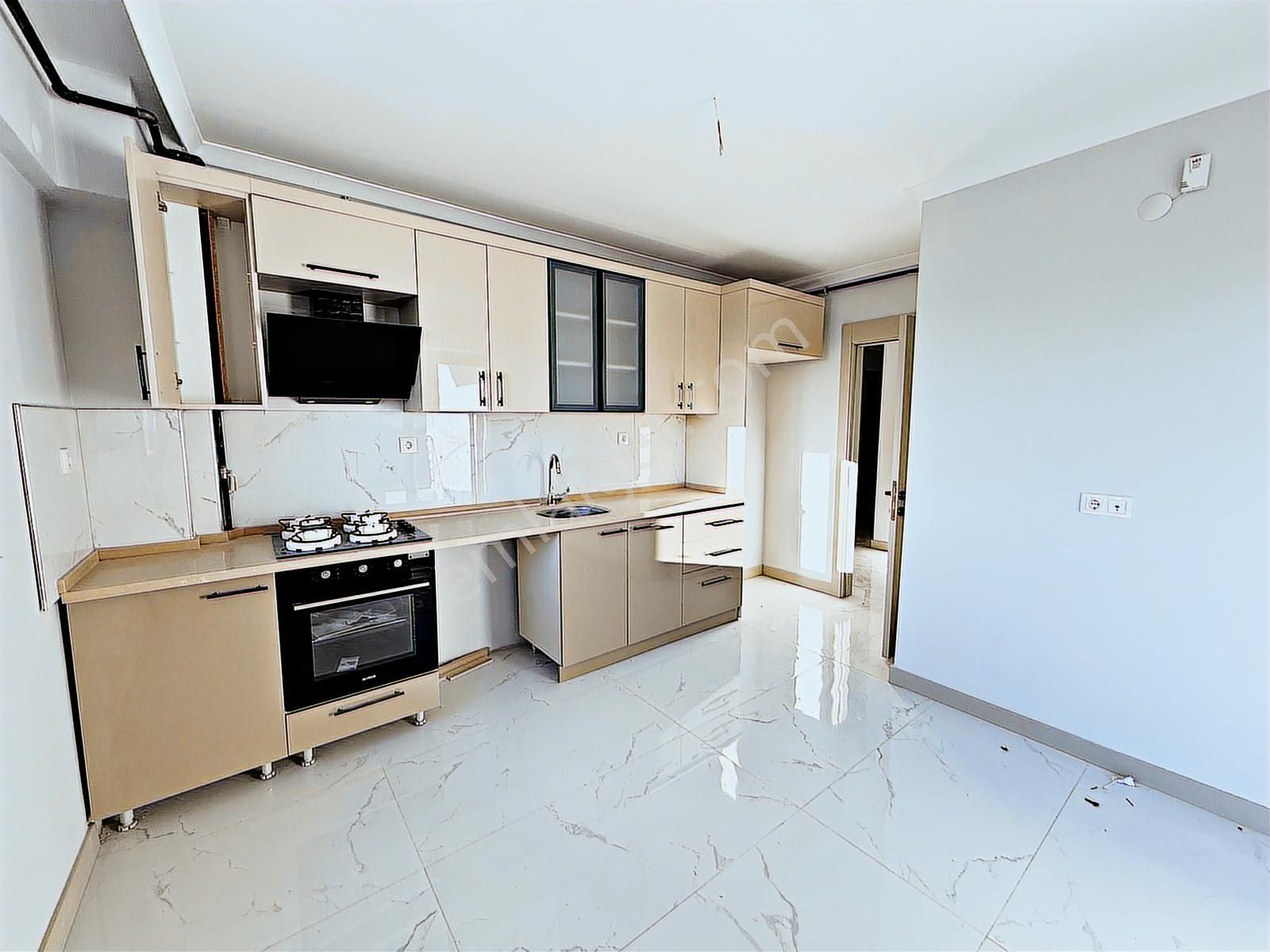 Ufuk Özdemir'den Ovacık'da 540 Cad. Üzeri Sıfır 3+1 Daire - Görsel 17