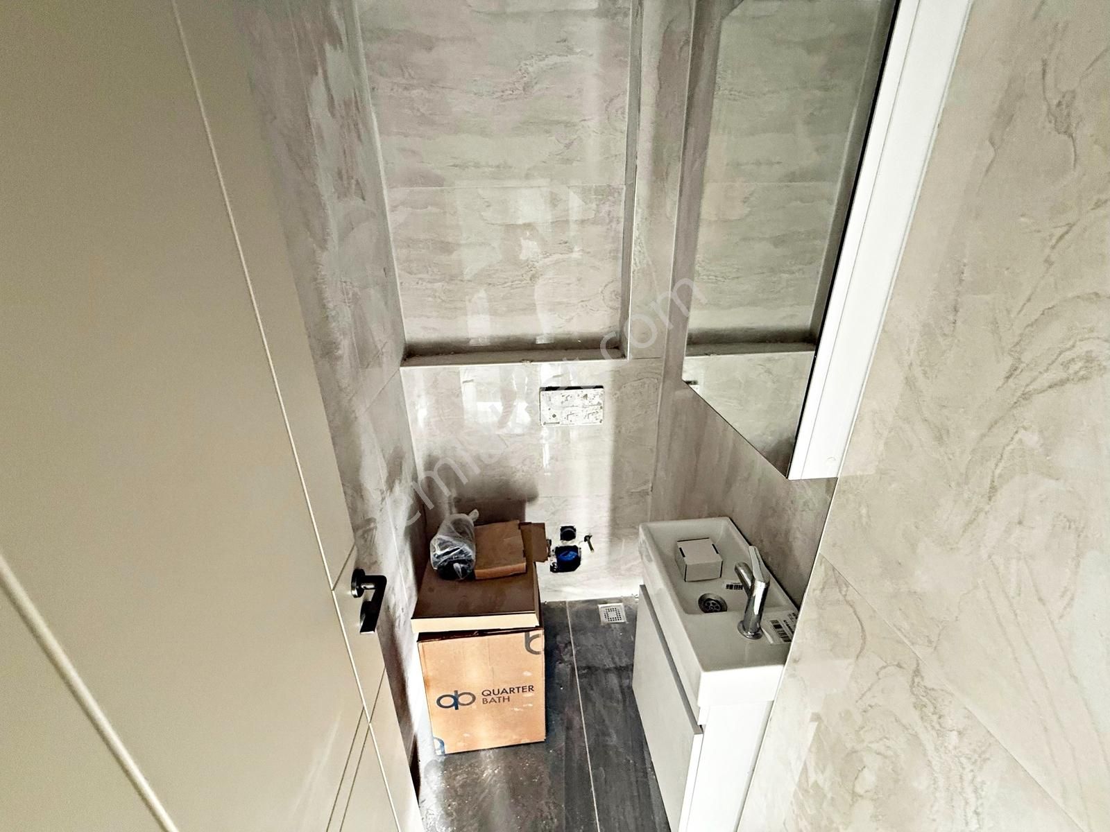 Ufuk Özdemir'den Ovacık'da 540 Cadde Üzeri Sıfır 2+1 Daire - Görsel 15