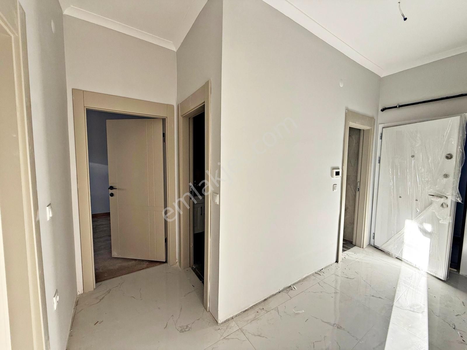 Ufuk Özdemir'den Ovacık'da 540 Cadde Üzeri Sıfır 2+1 Daire - Görsel 18