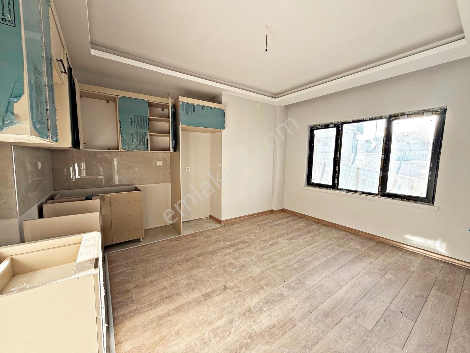 Ufuk Özdemir'den Ovacık'da 540 Cadde Üzeri Sıfır 2+1 Daire - Görsel 21