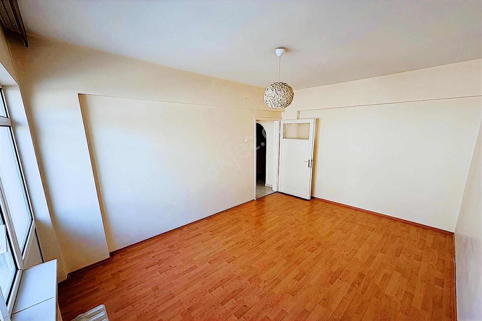 Ufuk Özdemir'den Çilek Sokak'da Orta Yapılı 3+1 Satılık Daire - Görsel 16