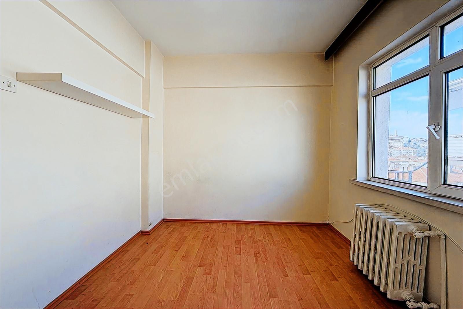 Ufuk Özdemir'den Çilek Sokak'da Orta Yapılı 3+1 Satılık Daire - Görsel 20