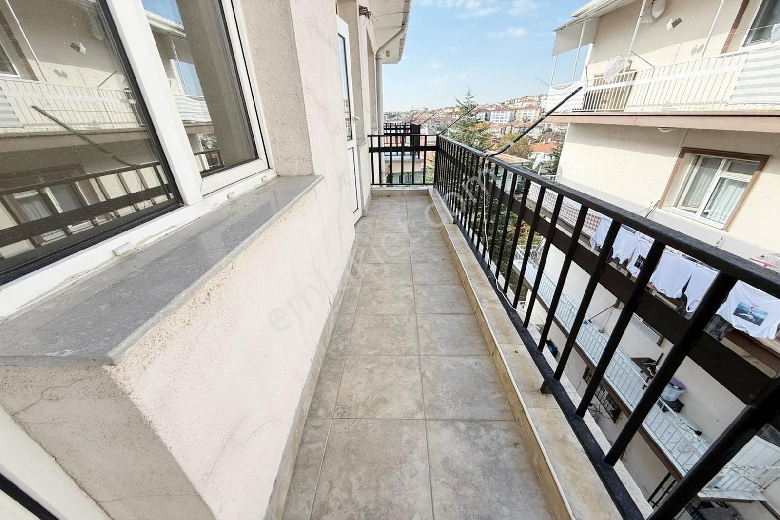 Ufuk Özdemir'den Çilek Sokak'da Orta Yapılı 3+1 Satılık Daire - Görsel 27