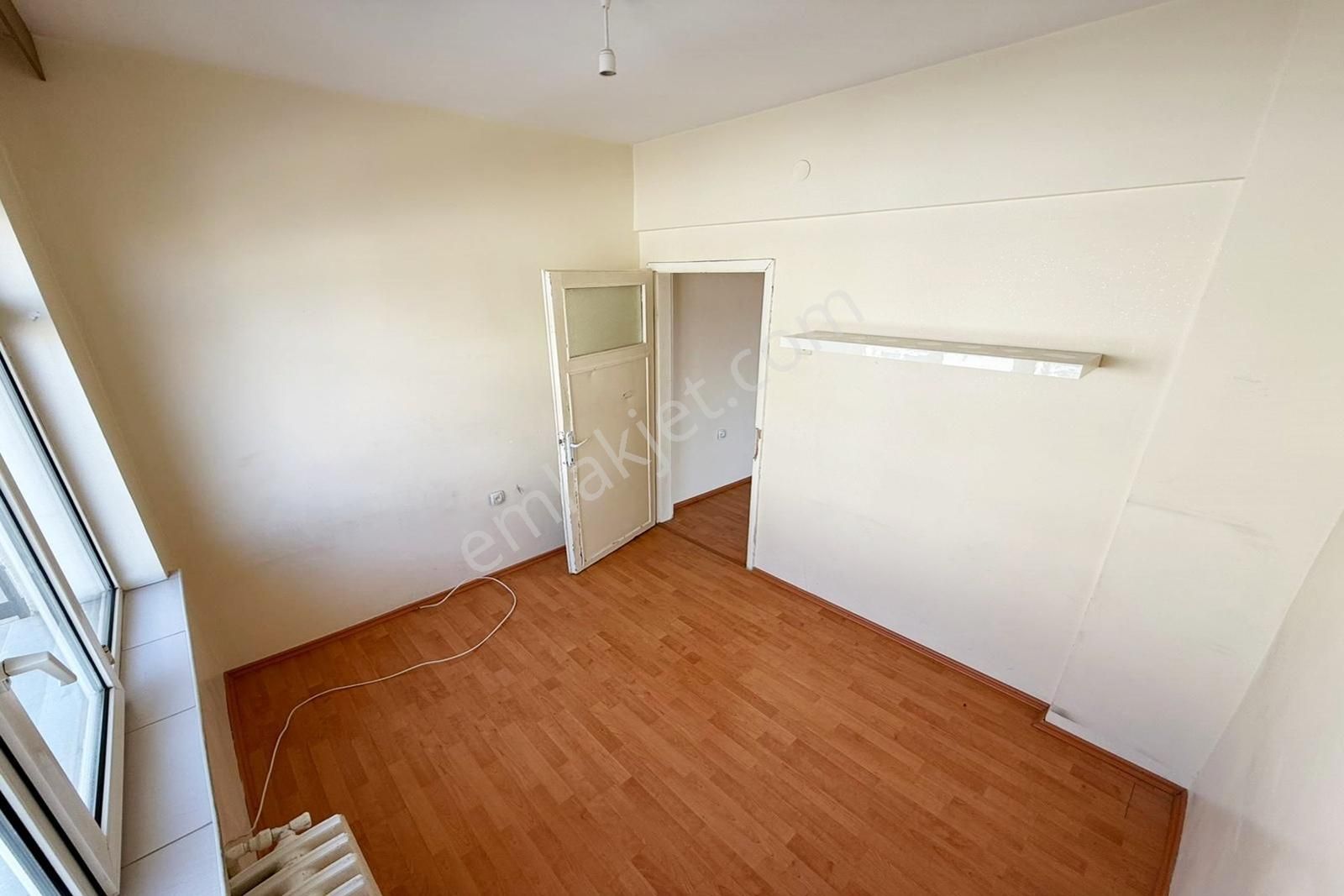 Ufuk Özdemir'den Çilek Sokak'da Orta Yapılı 3+1 Satılık Daire - Görsel 18