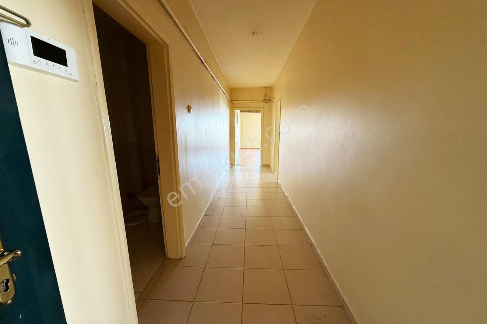 Ufuk Özdemir'den Çilek Sokak'da Orta Yapılı 3+1 Satılık Daire - Görsel 12