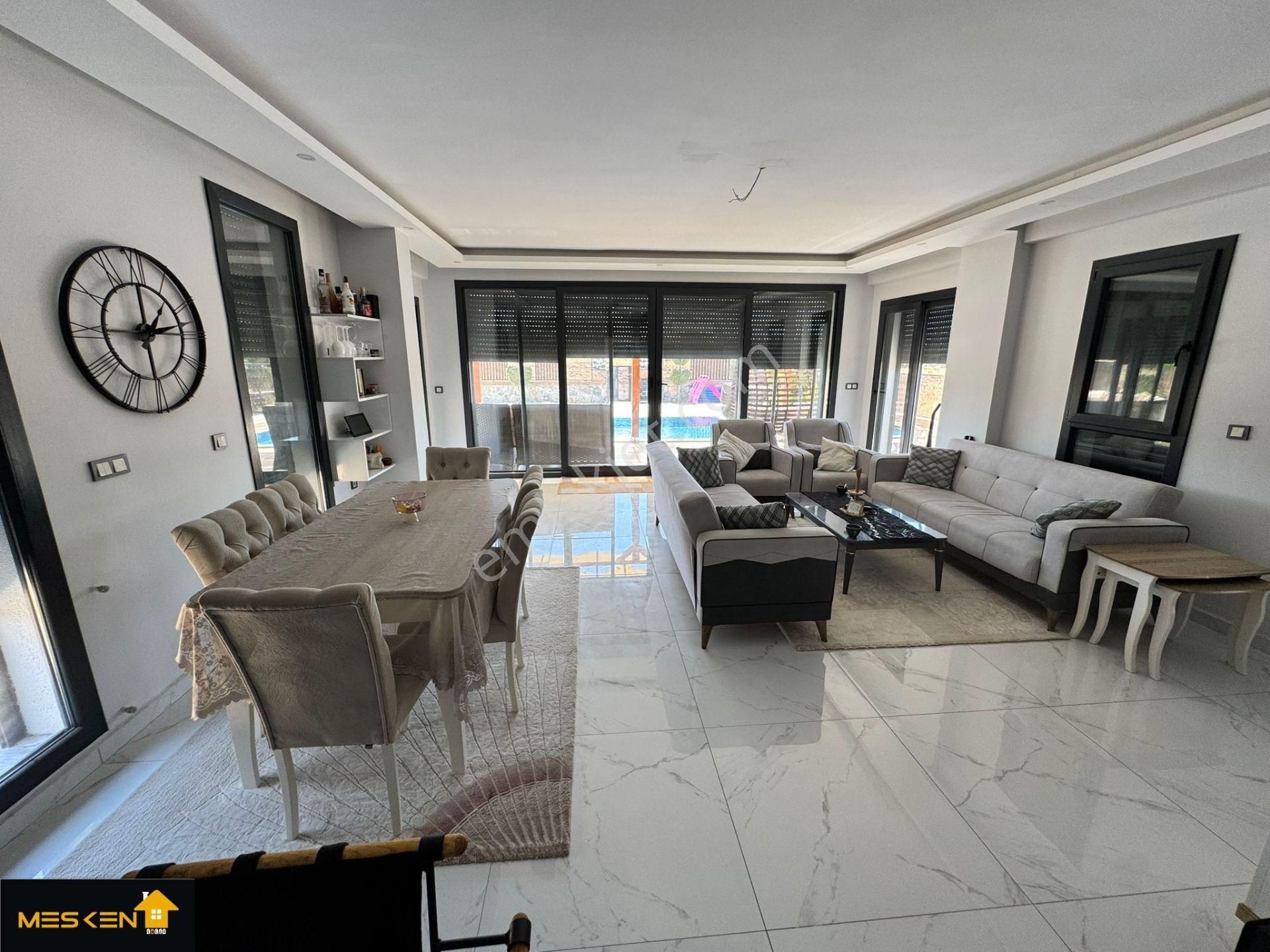 Didim Mavişehir'de Denize 150 Metre Lüks Tam Müstakil Villa - Görsel 11