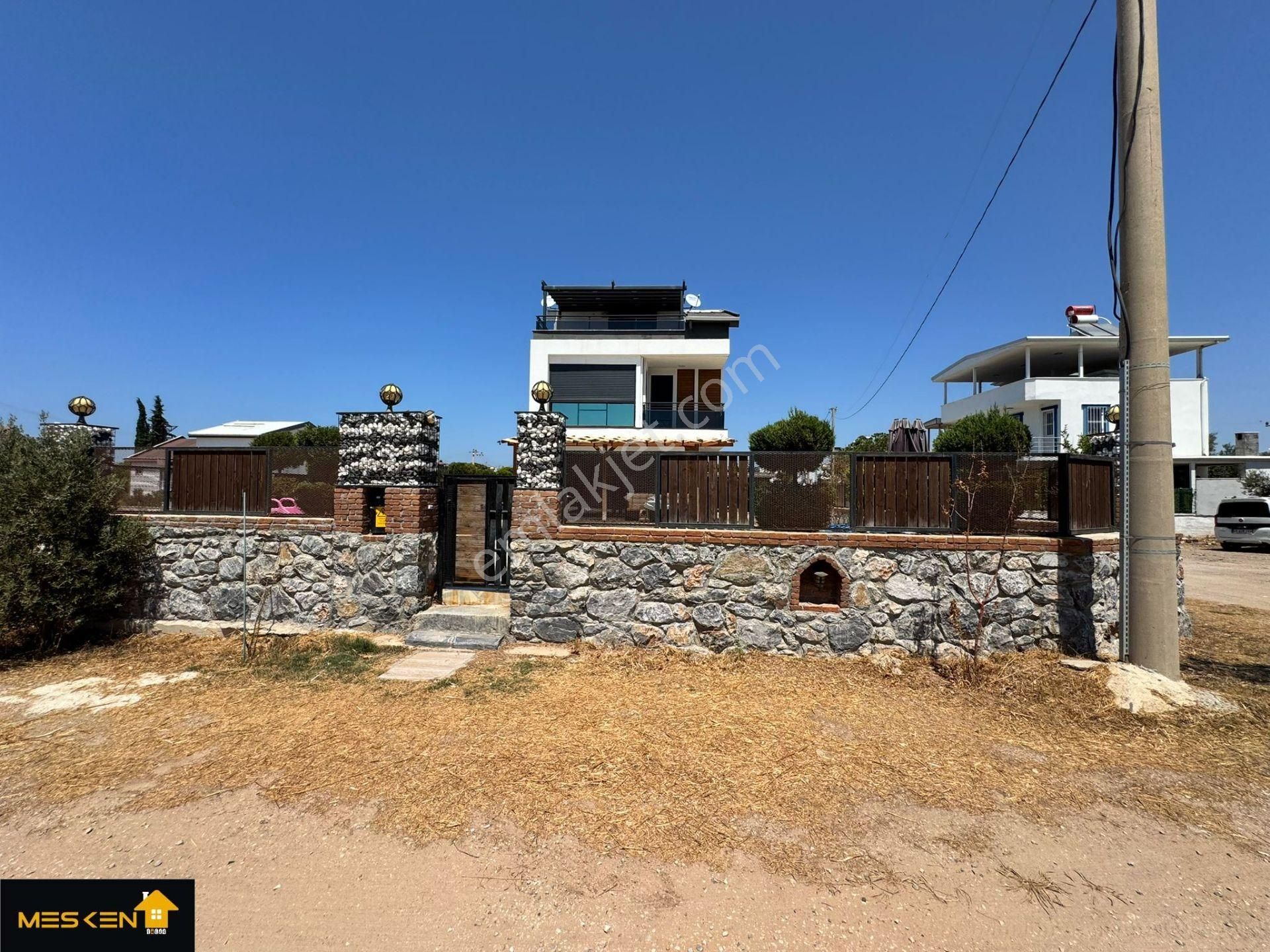 Didim Mavişehir'de Denize 150 Metre Lüks Tam Müstakil Villa - Görsel 21