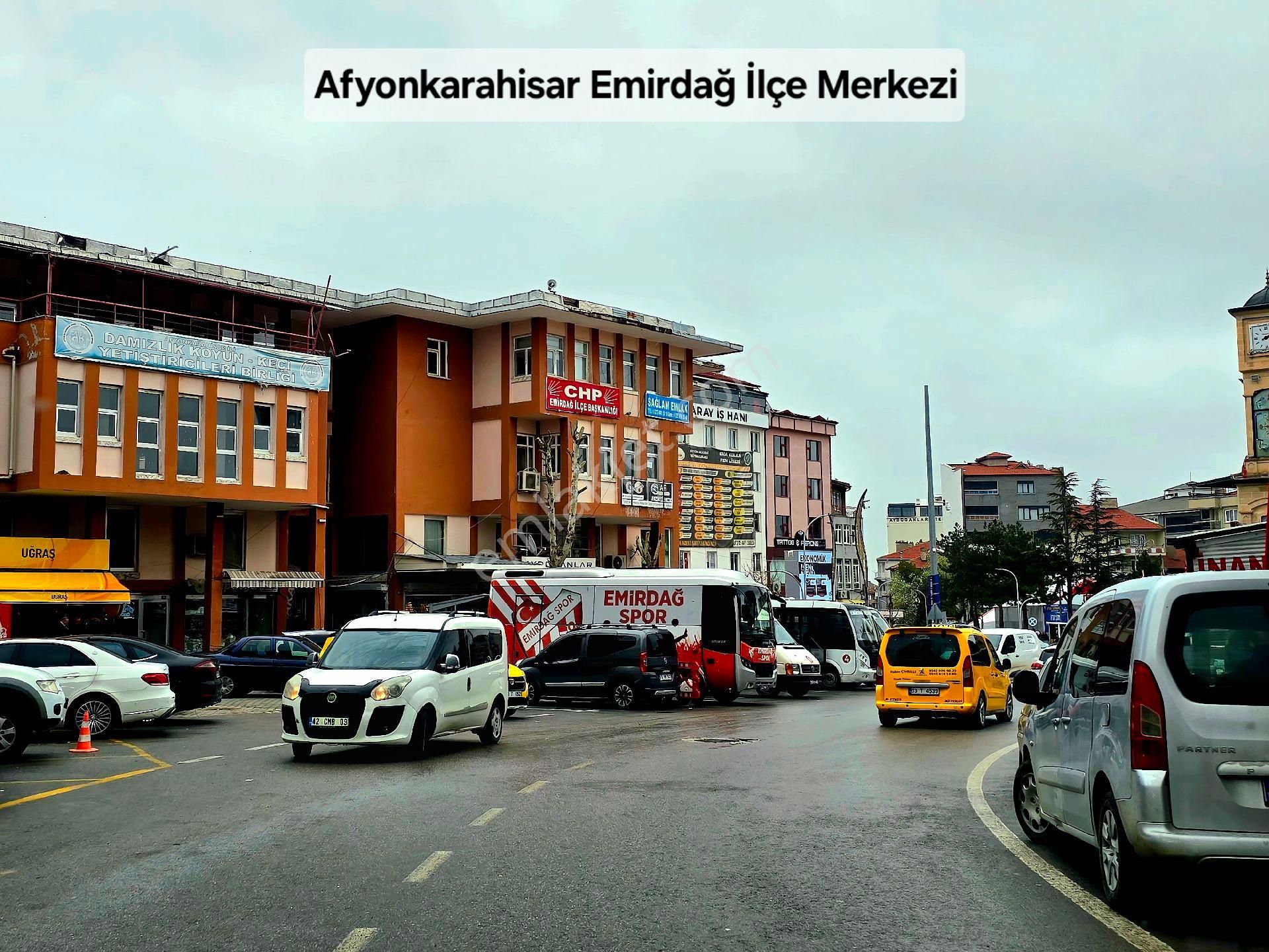 Afyonkarahisar Emirdağ Leylekli'de 6.625 M2 Köyiçi Çift Yollu Çok Güzel Tarla. Açıklamayı Okuyunuz. - Görsel 13