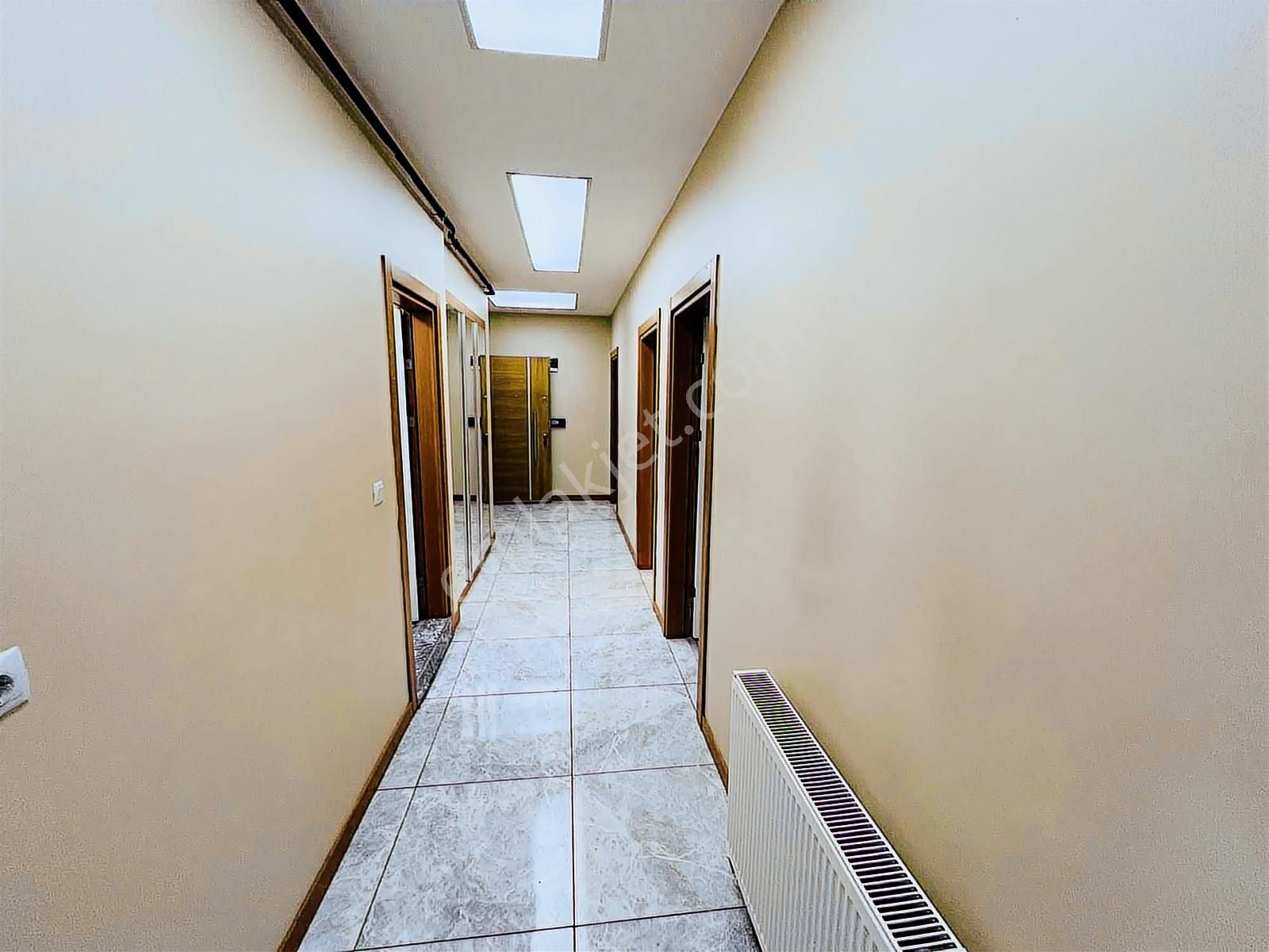 Tepe Yolu Üzerinde Bağcı Sitesi'nde Kiralık 3 + 1 Daire - Görsel 5