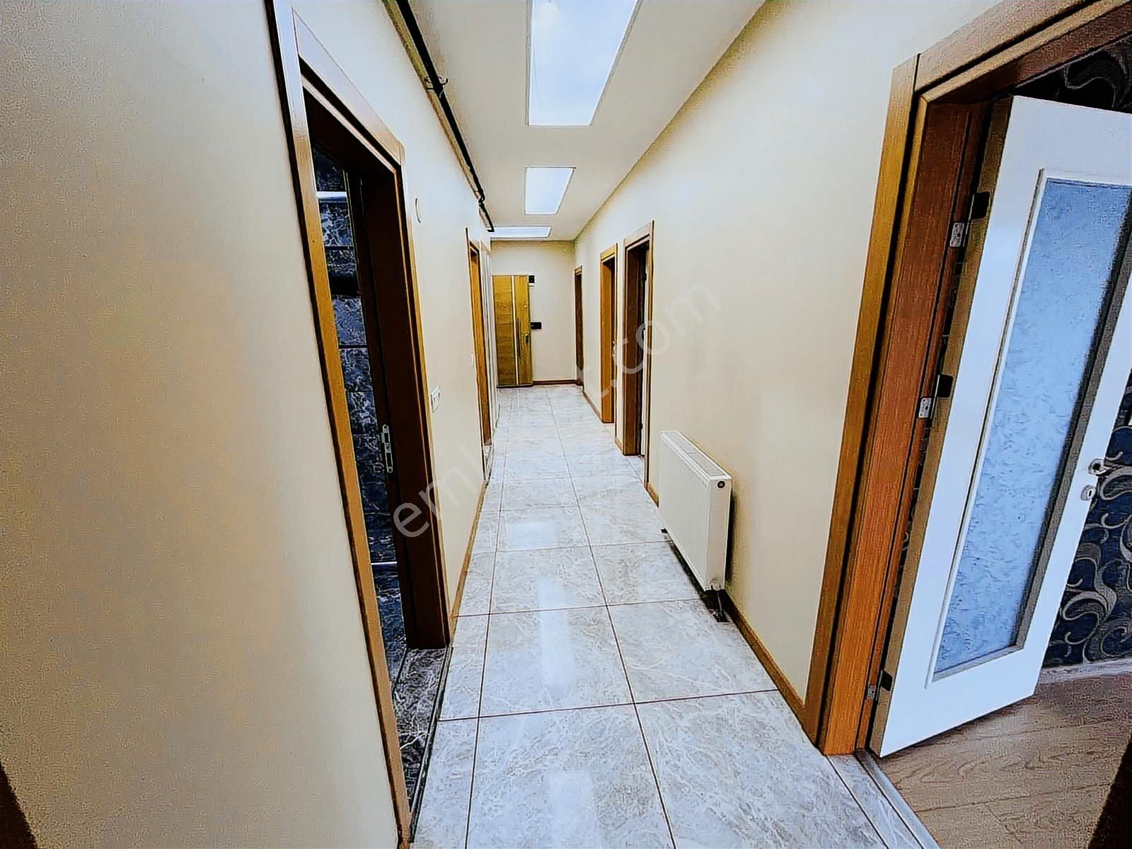 Tepe Yolu Üzerinde Bağcı Sitesi'nde Kiralık 3 + 1 Daire - Görsel 21