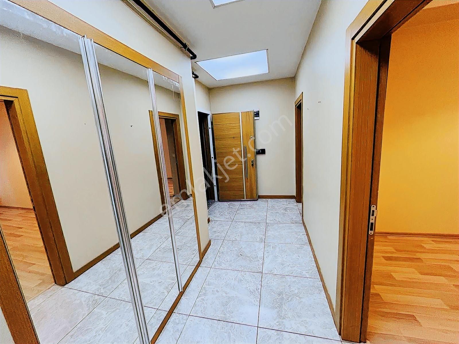 Tepe Yolu Üzerinde Bağcı Sitesi'nde Kiralık 3 + 1 Daire - Görsel 20