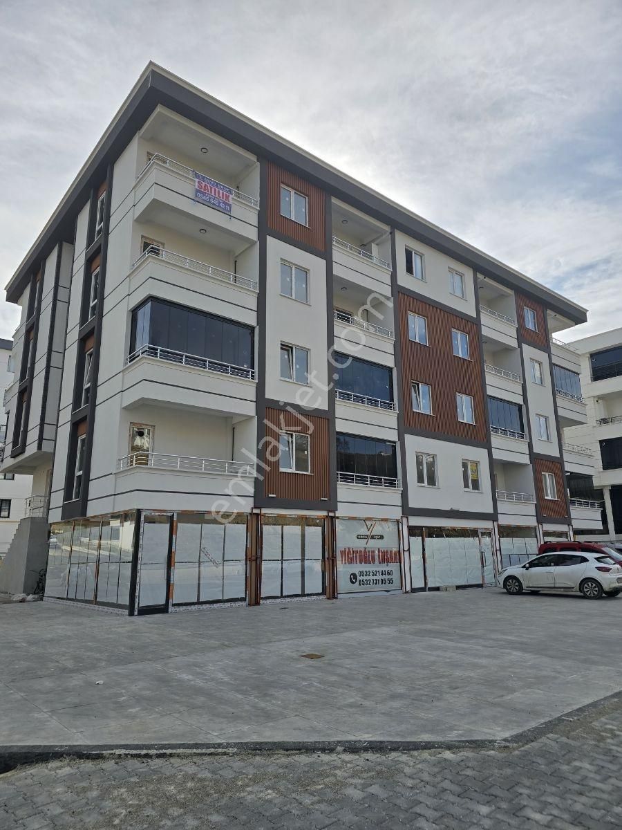 İstiklal Mah. Satılık 1+1 Daire