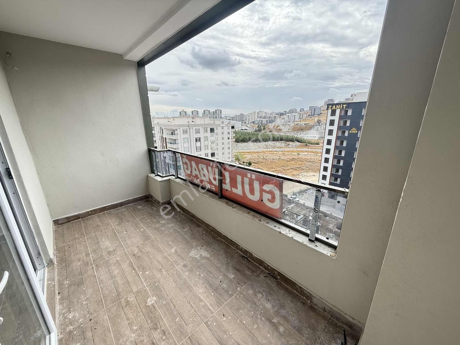 Fuar Arkası Cadde Üstü Kiralık Sıfır 2+1 - Görsel 14