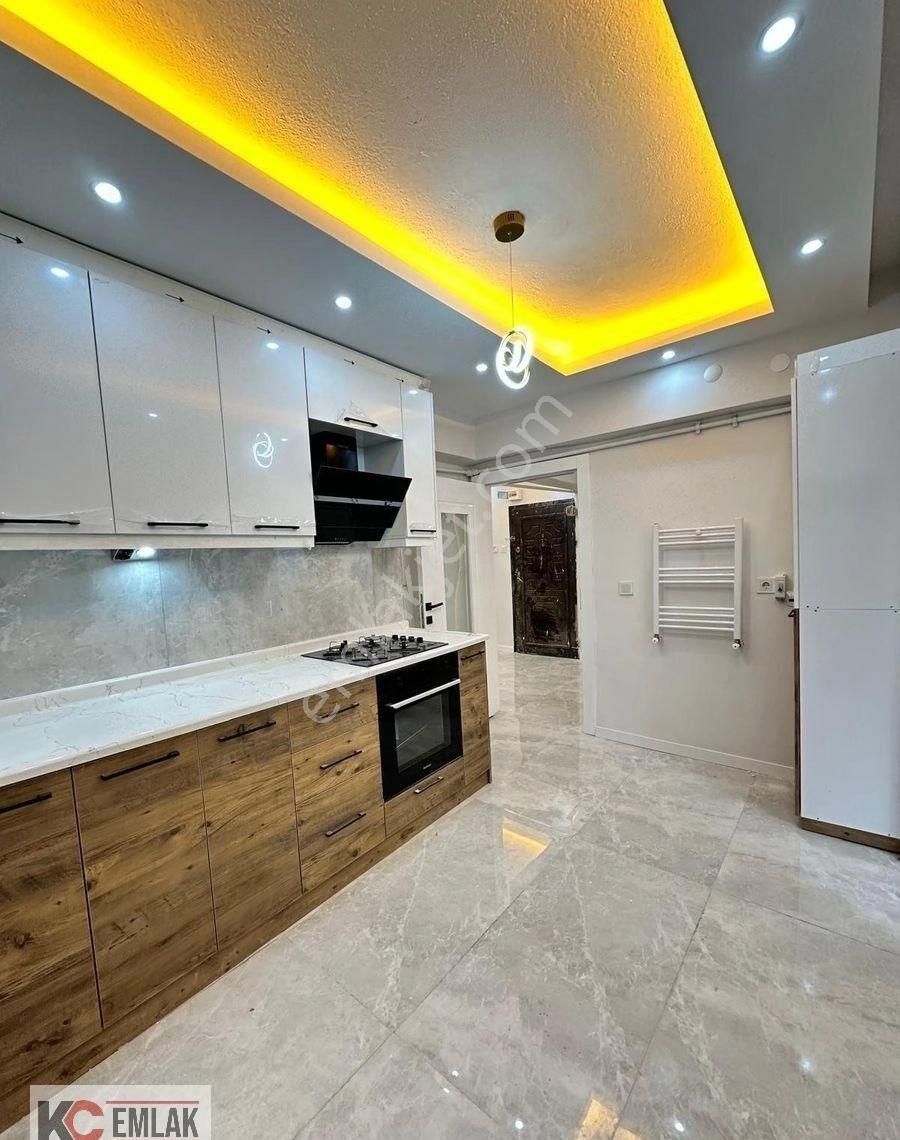 Kc Emlaktan Plevne Mah. Masrafsız Lüks Fırsat Dairesi - Görsel 3