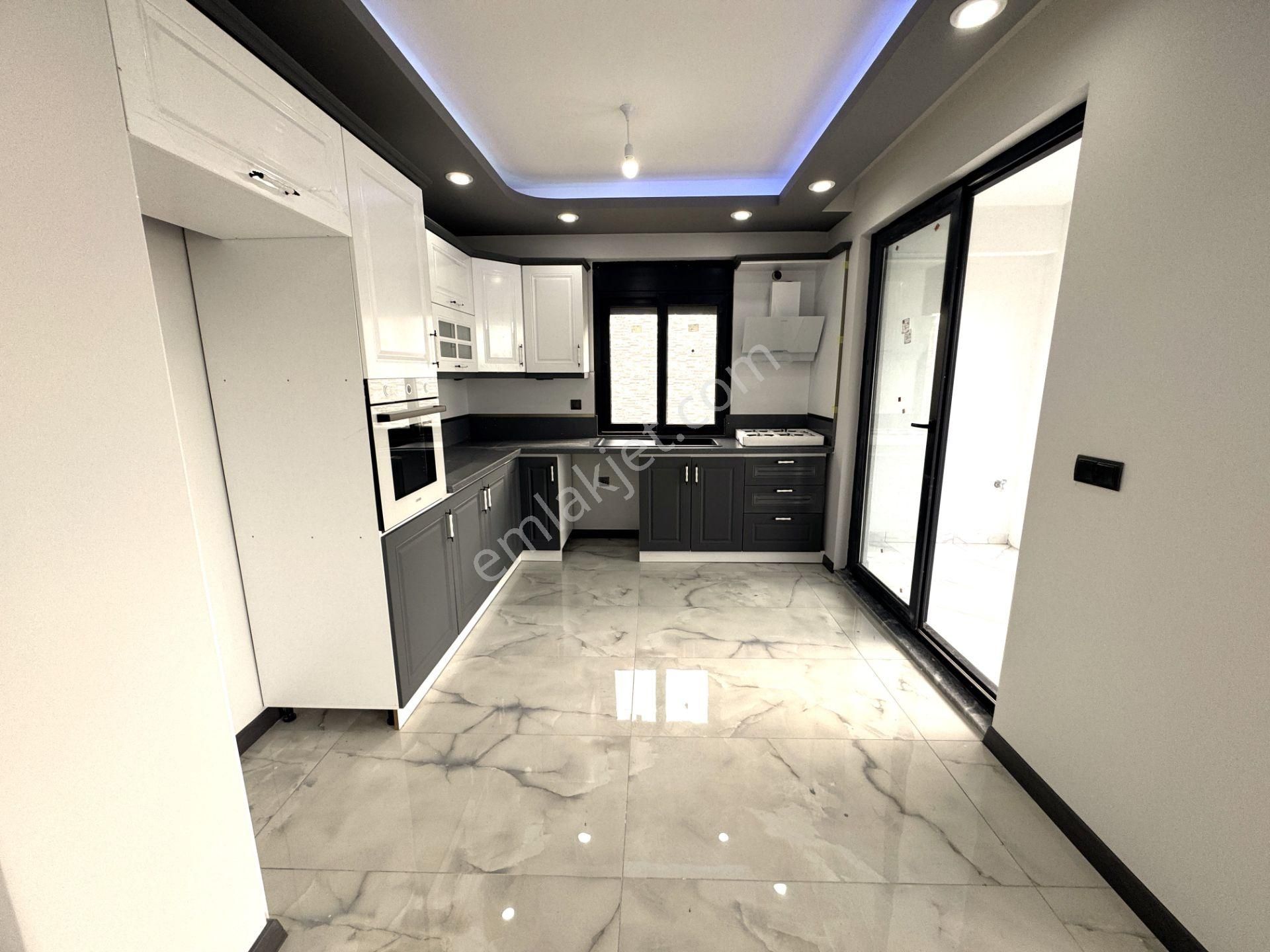 🌀gültaş Emlaktan Avcılarda Satılık 4+1 Yüzme Havuzlu Doğa İçerisinde Körfez Manzaralı Şahane Villa - Görsel 5