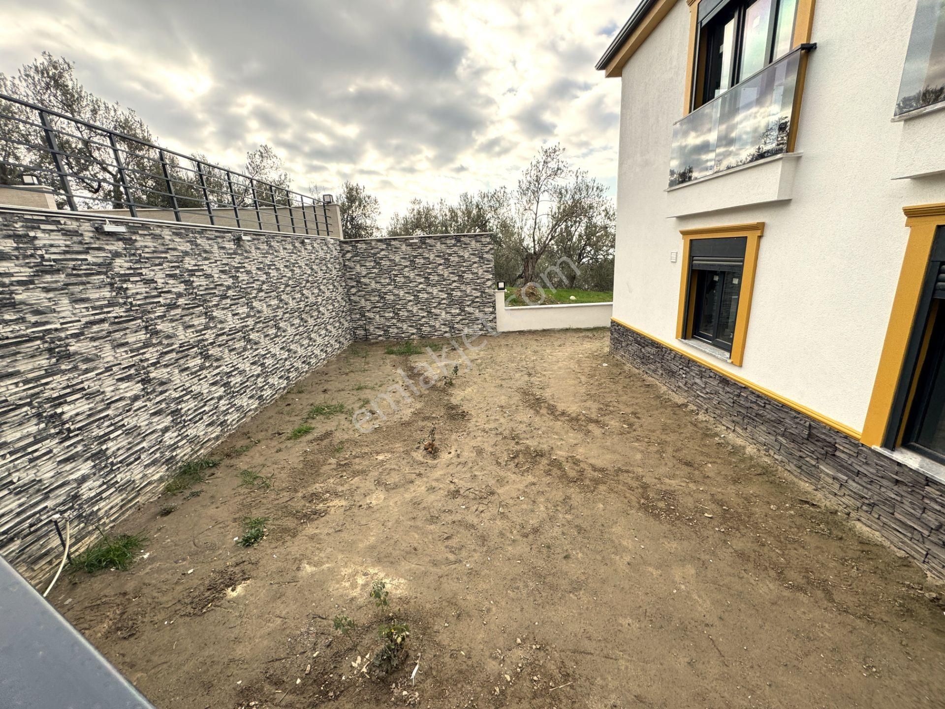 🌀gültaş Emlaktan Avcılarda Satılık 4+1 Yüzme Havuzlu Doğa İçerisinde Körfez Manzaralı Şahane Villa - Görsel 16